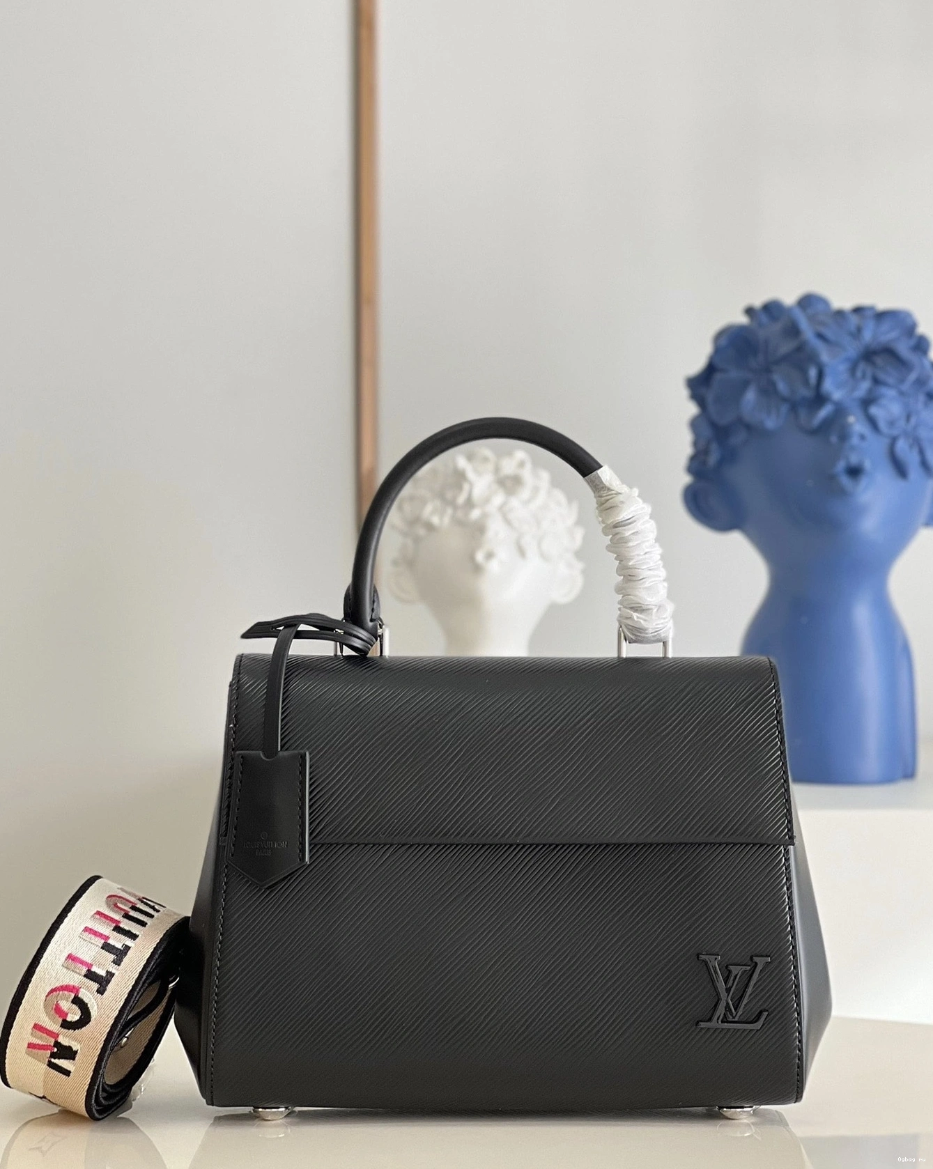 VUITTON LOUIS BB CLUNY 0817